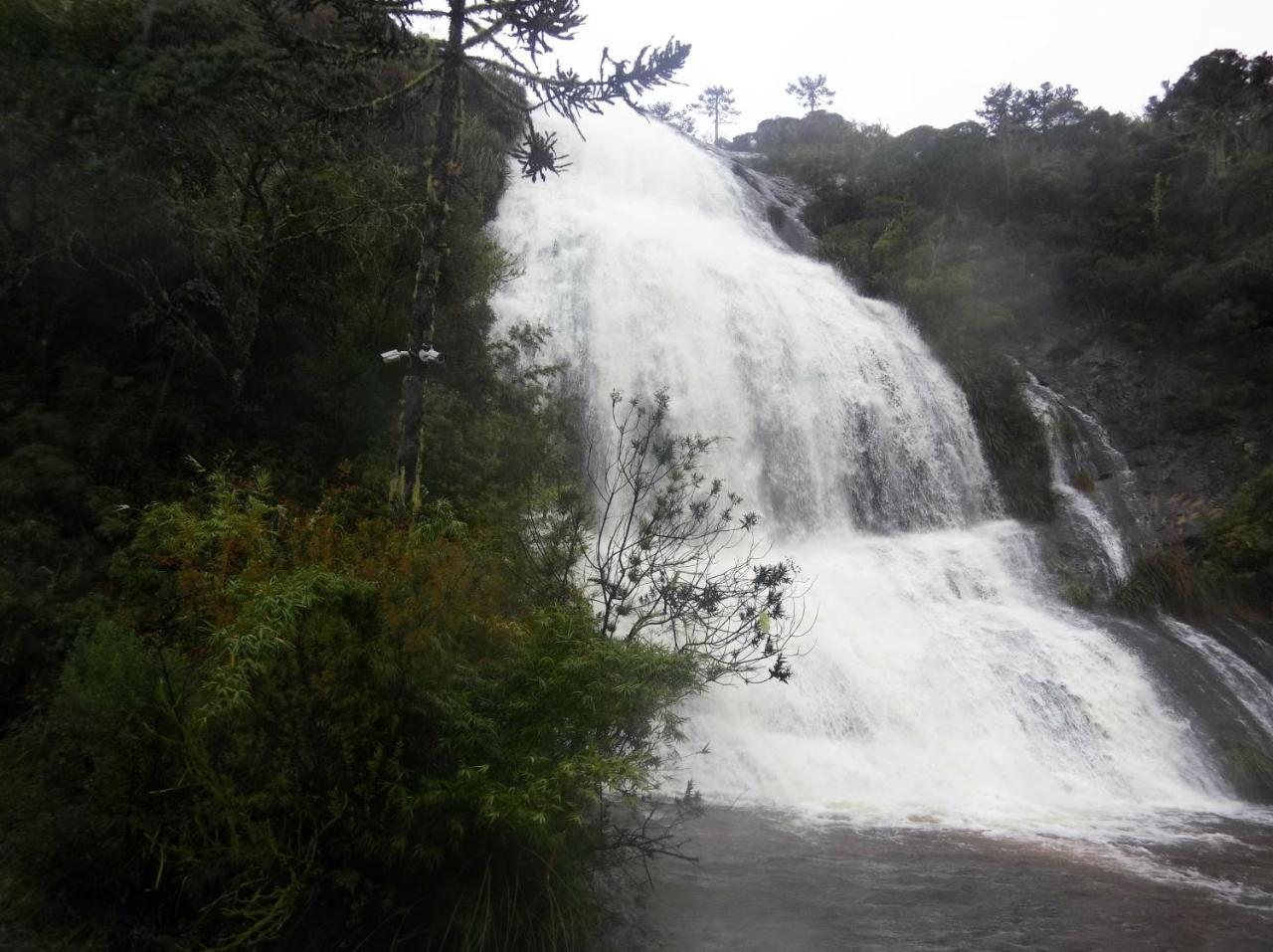 Pousada Cascata Veu De Noiva Урубиси Экстерьер фото